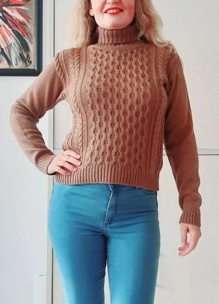 Pull chaud col roulé marron en laine vintage avec des torsades. T36. En très bon état. - photo numéro 2