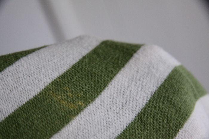 Pull léger American Eagle col V marinière rayée vert / écru - photo numéro 4