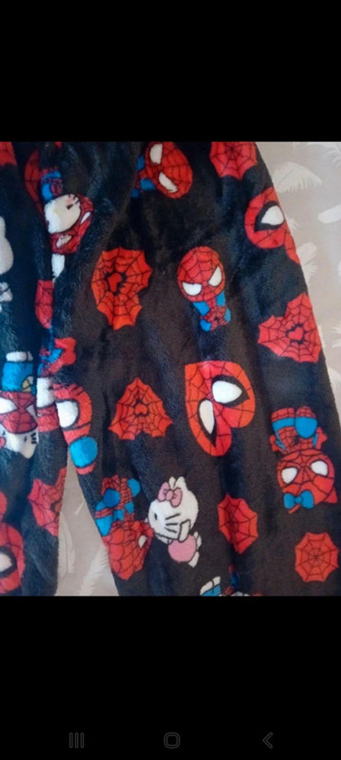 Pyjama spiderman et hello kitty - photo numéro 3