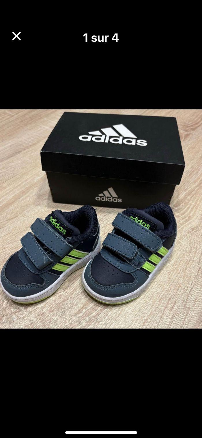 Chaussures Adidas bébé 18 - photo numéro 3