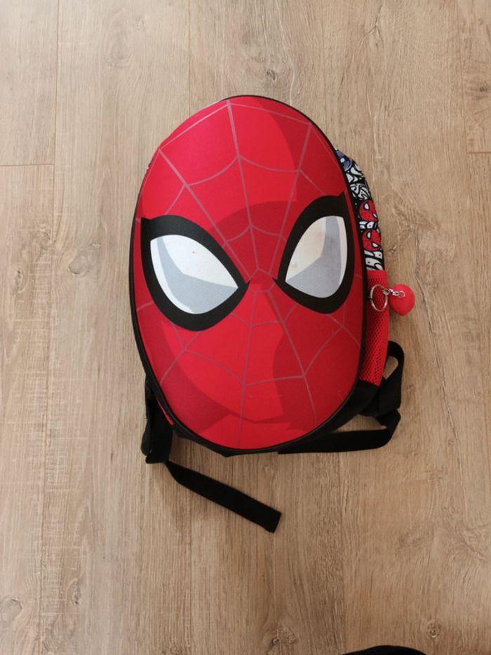 Cartable spiderman - photo numéro 1