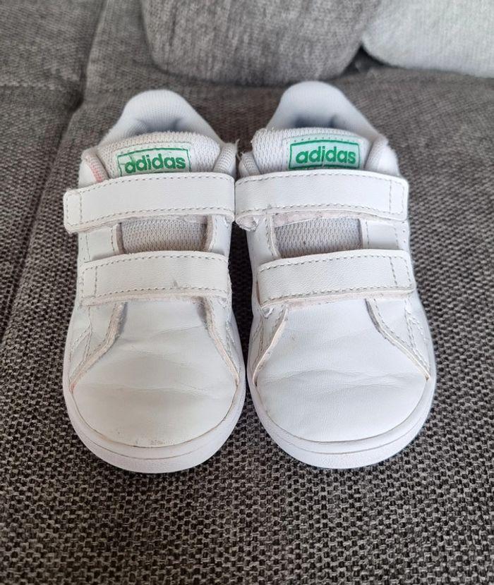 Baskets adidas verte taille 22 - photo numéro 1