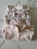 Lot X5 Pyjama fille taille 1 mois