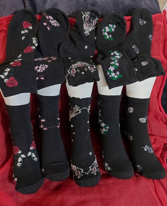 Lot de 5 paires de chaussettes élégantes thème fleuri - photo numéro 1