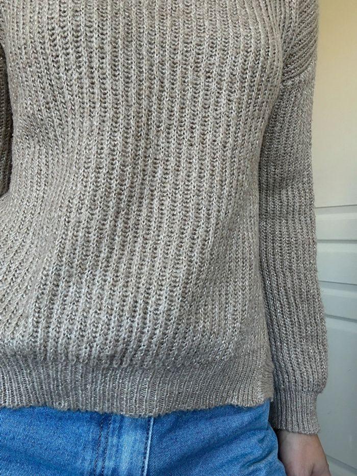 Pull maille court beige Kiabi taille 34 💖 - photo numéro 5