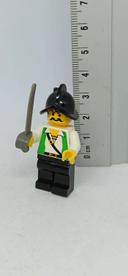 Homme pirate avec chapeau noir et sabre lego