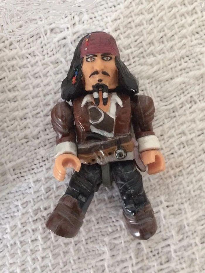 Figurine Pirates des Caraïbes. Jack Sparrow - photo numéro 1