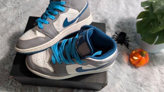 Nike Air Jordan 1 Mid - Taille 36.5 - Bleu Royal/Gris Clair - photo numéro 2