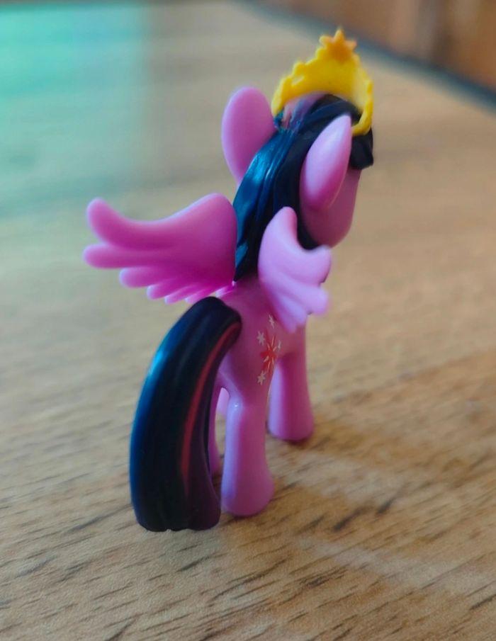 Figurine My Little Pony Twilight Sparkle couronne - photo numéro 4