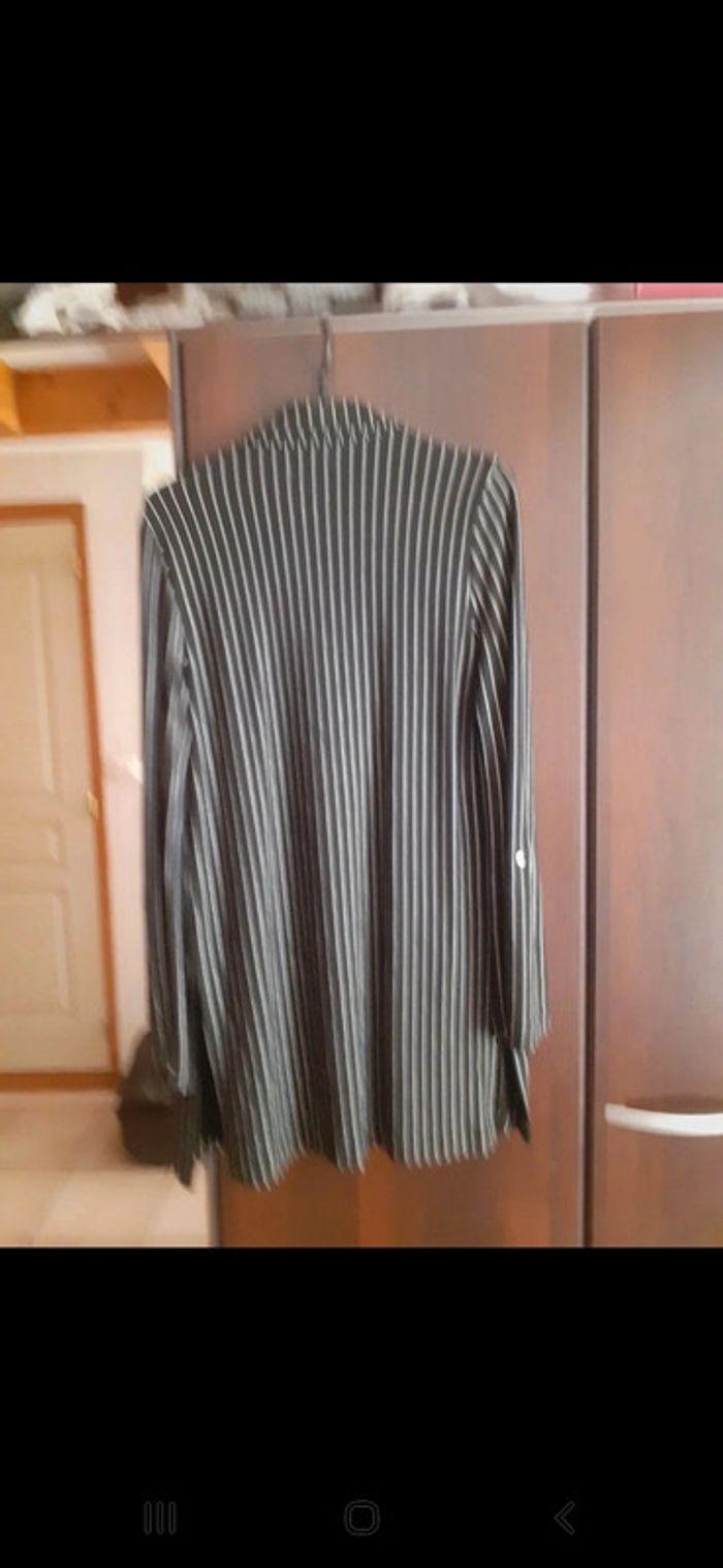 Veste chemise noire. Taille 40 - photo numéro 5