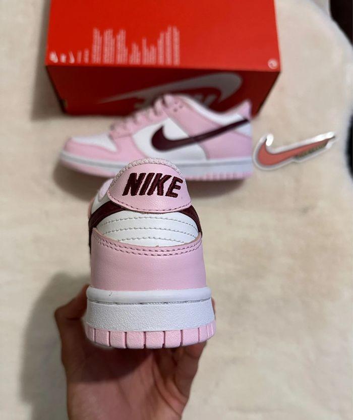 Nike Dunk Low Pink - photo numéro 9