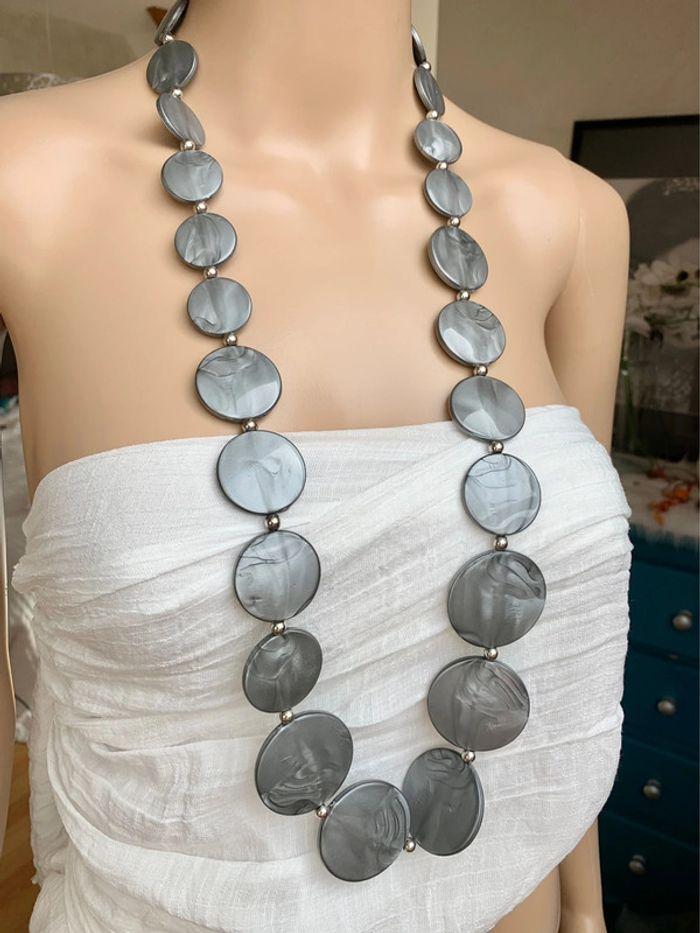 Long collier sautoir fantaisie bohème gris chic - photo numéro 4