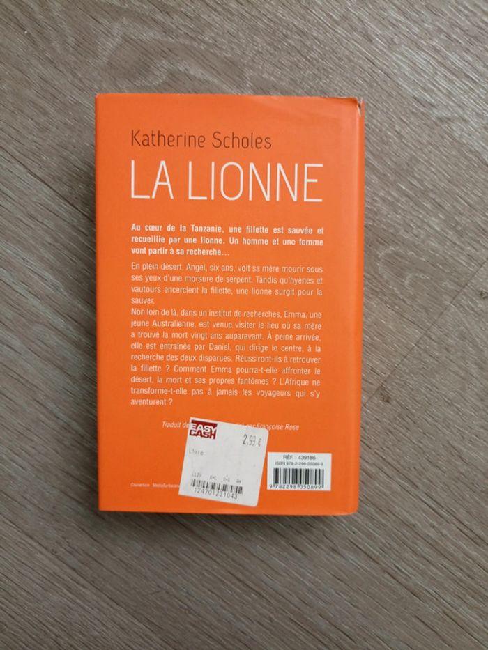 Livre la lionne - photo numéro 2