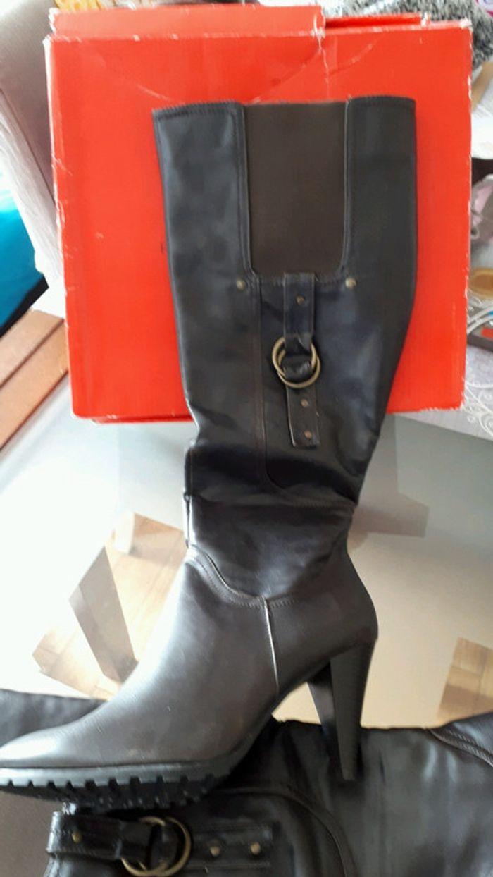 Bottes  neuve - photo numéro 4