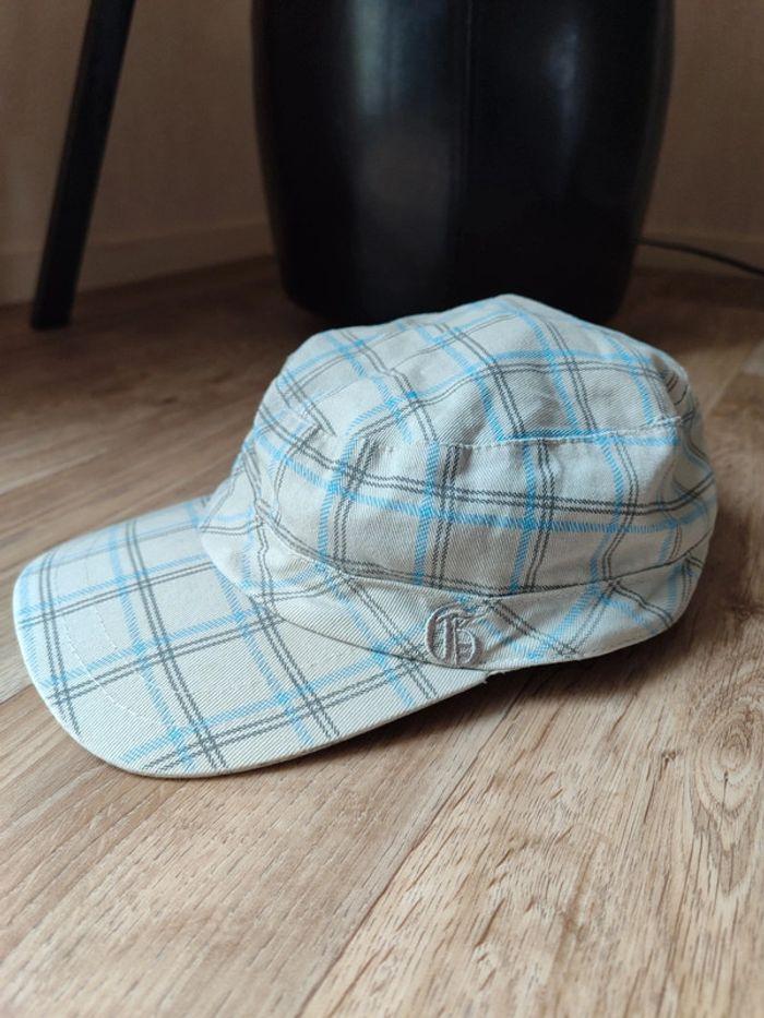 Casquette 53cm - photo numéro 1