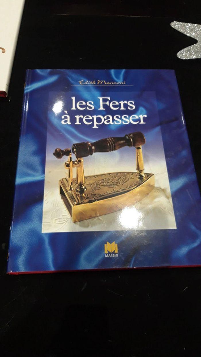 Les fers a repasser Edith Mannoni neuf - photo numéro 1