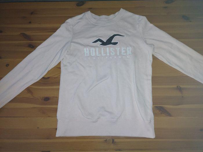 Pull Hollister XS - photo numéro 1