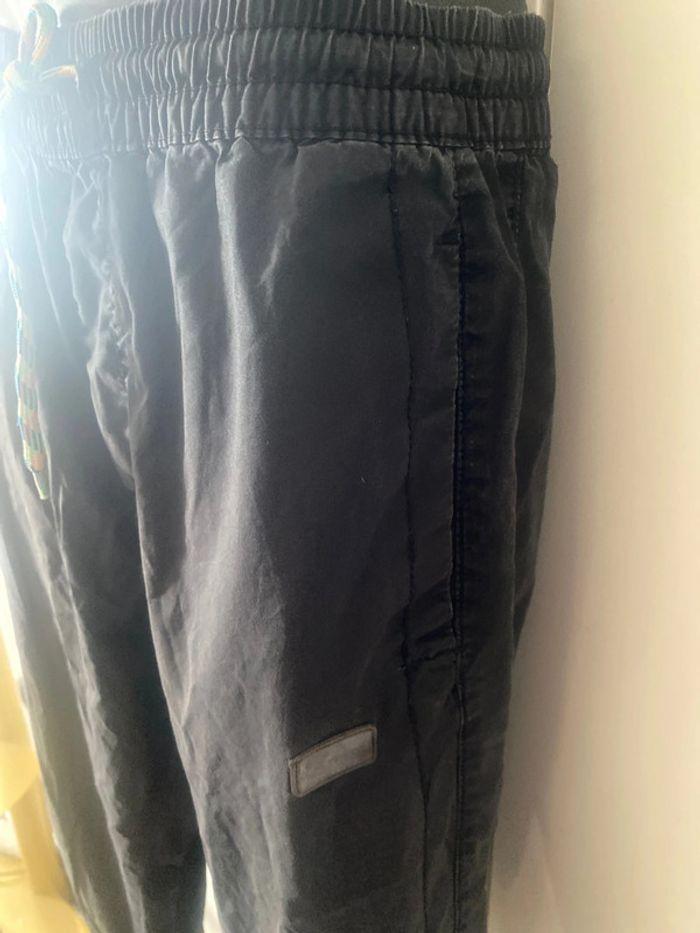 Pantalon cargo léger . Bershka. Taille S - photo numéro 2