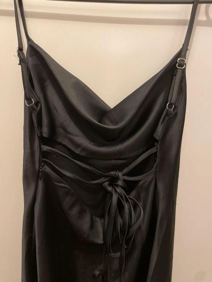 Robe de soirée satinée noir - photo numéro 5