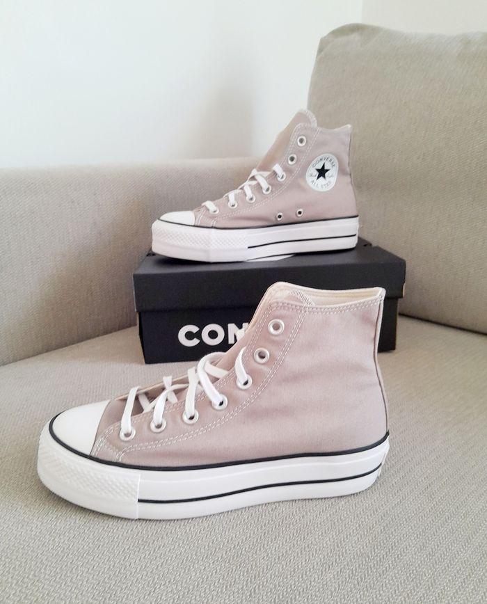 Converses Chuck Taylor All-Star pointure 38 - photo numéro 2