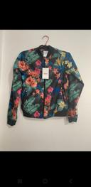 Veste style bomber fleur