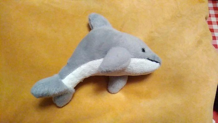 Peluche dauphin