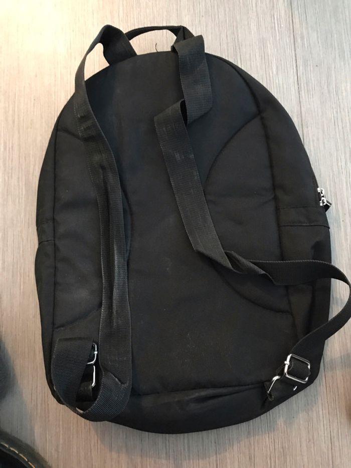 Sac à dos noir H&M homme/femme - photo numéro 2