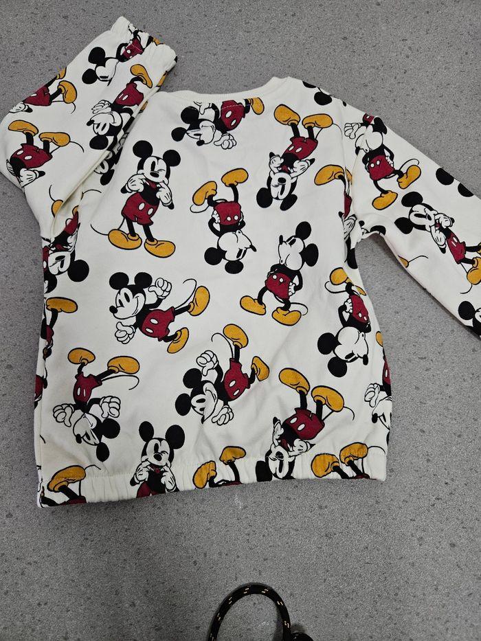 Pull mickey taille 24-36 - photo numéro 3