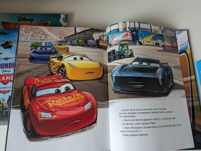 Lot livres Disney cars et planes - photo numéro 7