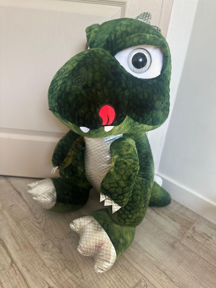 Peluche dinosaure 🦖 - photo numéro 1