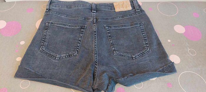 Lot de 2 shorts en jean femme H&M/FB Sister M(38) très bon état - photo numéro 8