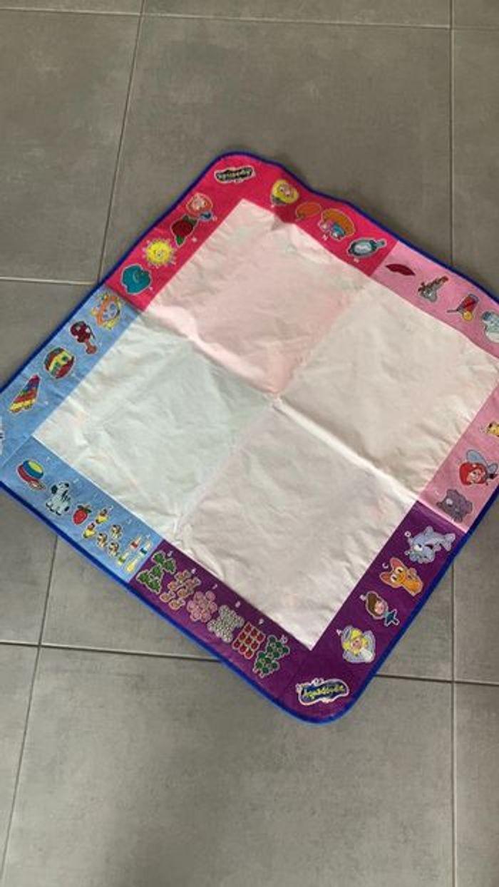 Tapis aquadoodle et son stylos version fille - photo numéro 1