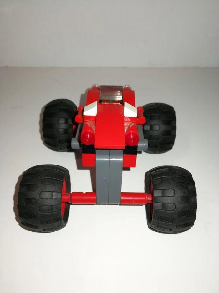 Voiture 4x4 Lego - photo numéro 2