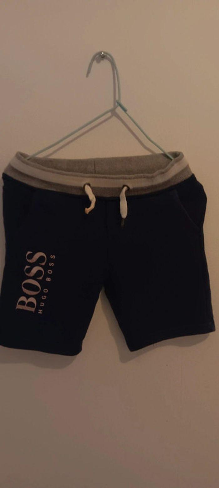 Short Hugo boss - photo numéro 1