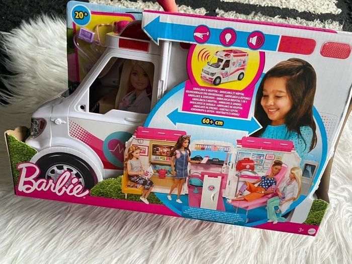 coffret voiture ambulance et clinique neuf barbie  Mattel - photo numéro 1