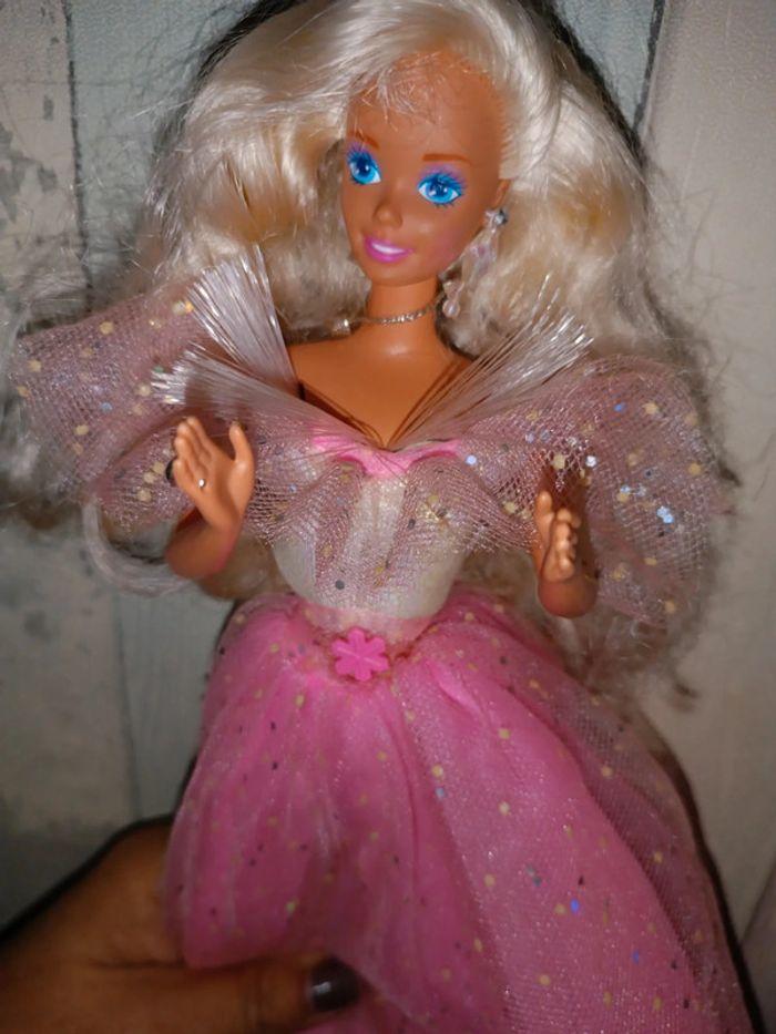 Barbie doll poupée mannequin mattel light lumineuse lumière rêve dream vintage Twinkle 1993 - photo numéro 18