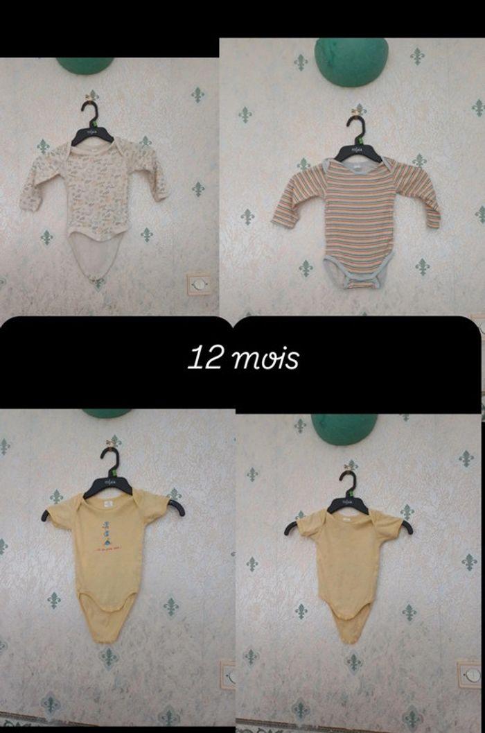 Bodies lot 12 mois