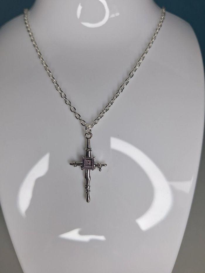 Collier croix - photo numéro 2