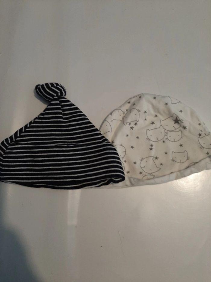 2 bonnets naissance