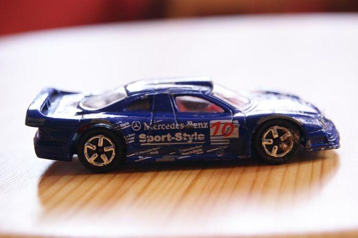 Majorette Mercédes CLK GTR bleue - photo numéro 6