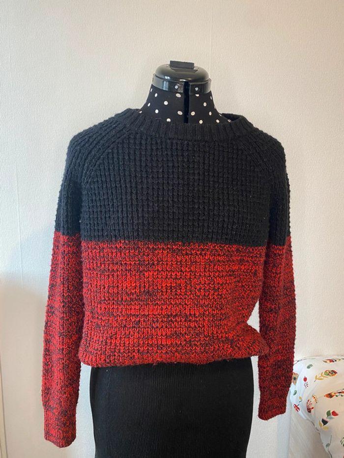 Pull d’hiver bicolore rouge et noir Bizzbee taille XS / 34 - photo numéro 2