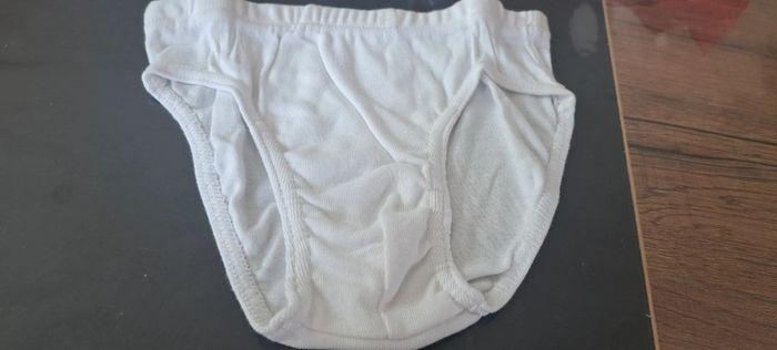 Lot de 2 slip neuf 6-8ans - photo numéro 2