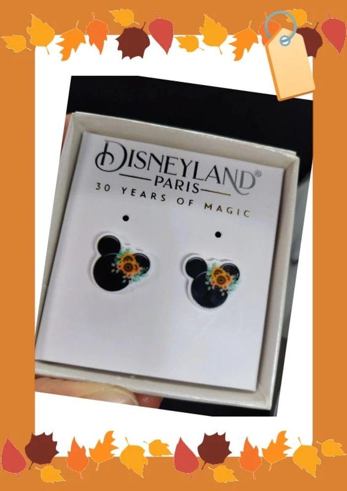 Paire de boucles d'oreilles Hidden Mickey tournesol - photo numéro 1