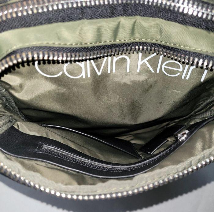 Sacoche verte kaki Calvin Klein double poche neuve sans étiquette - photo numéro 7