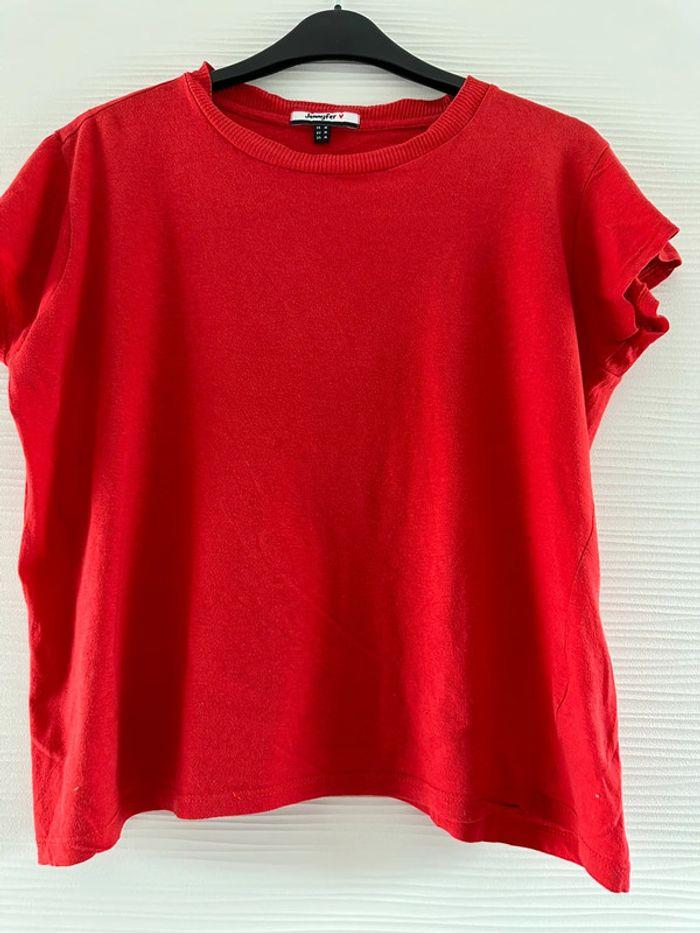 Tee-shirt rouge - photo numéro 1