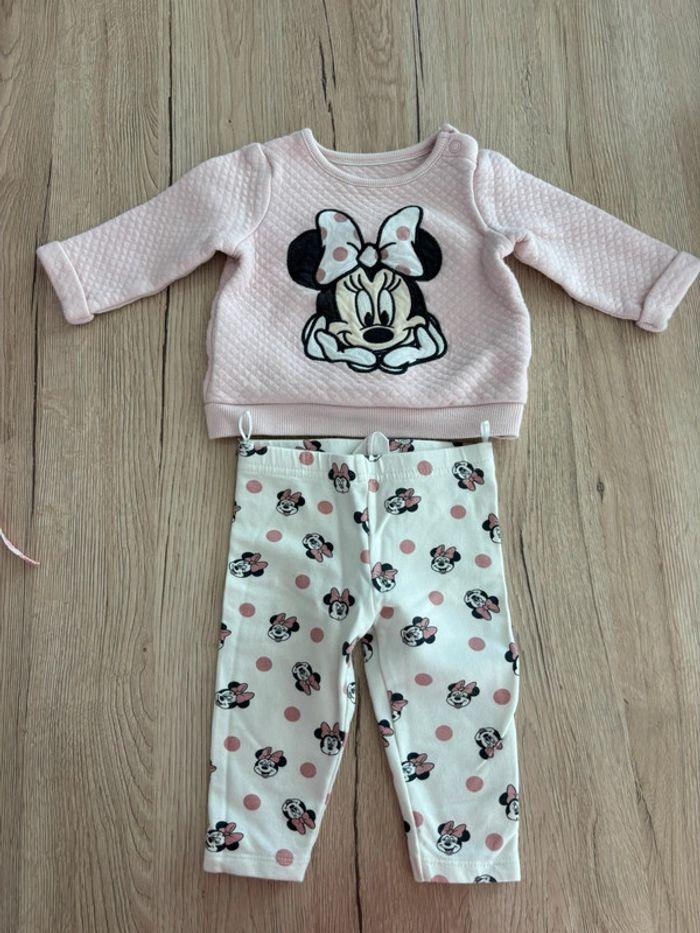 Ensemble Minnie bebe fille 👧 C&A 6mois - photo numéro 1