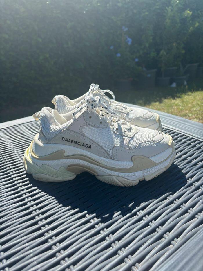 Triple S Balenciaga avec facture - photo numéro 2