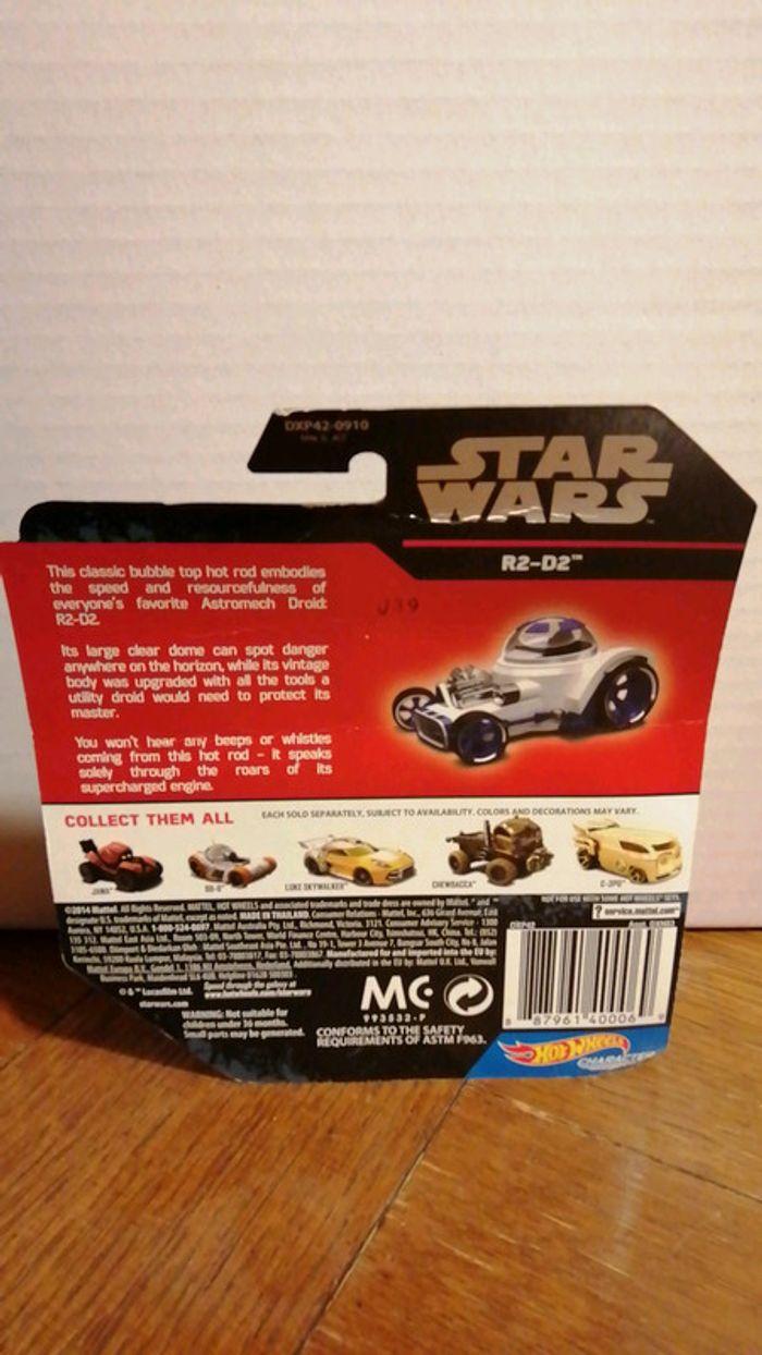 Voiture R2-D2 Star wars Disney hot wheels - photo numéro 2