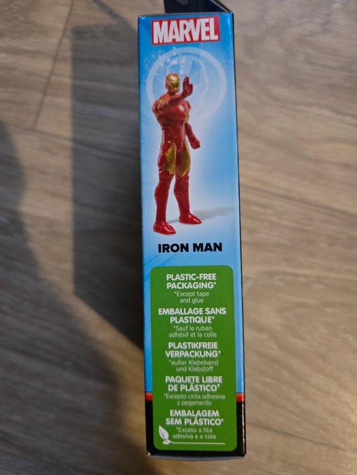 Figurine Iron Man Marvel scellée - photo numéro 4