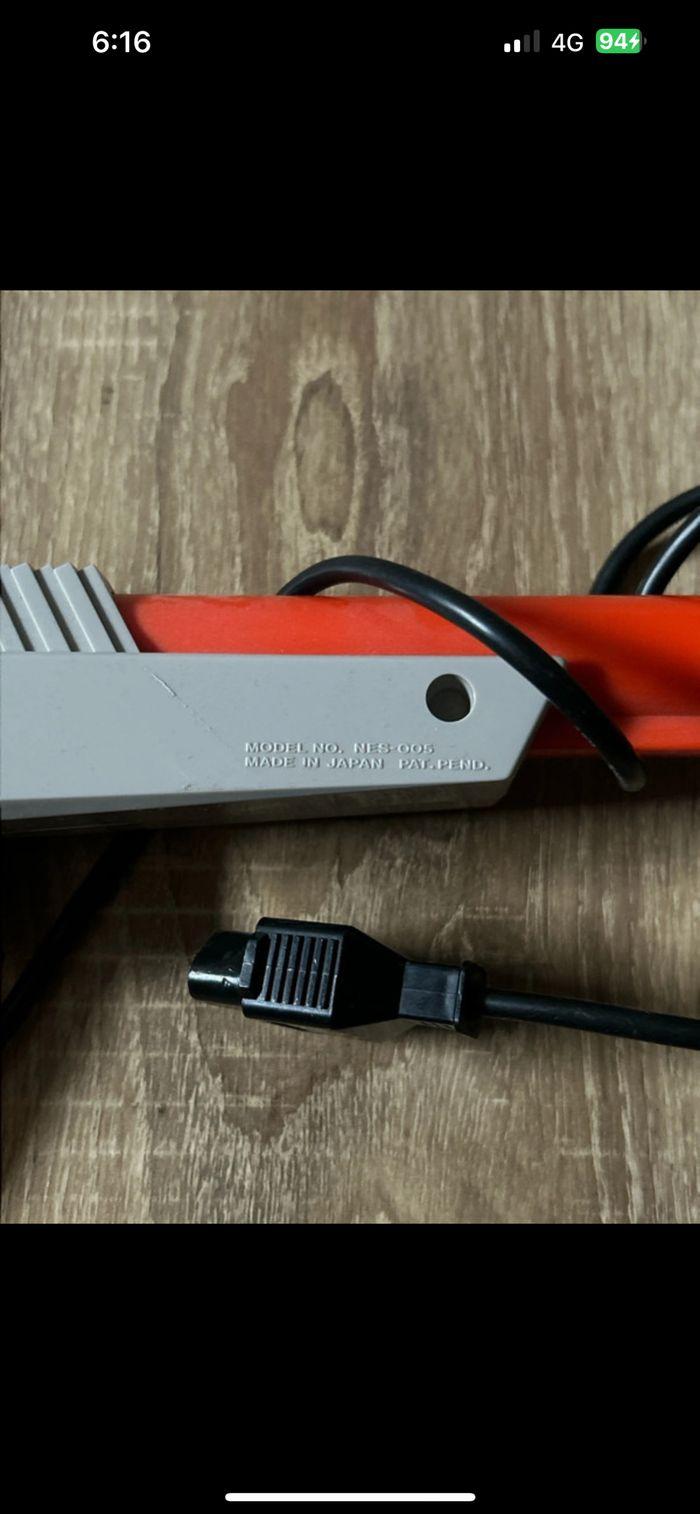 Manette Nintendo zapper NES authentique made in Japan, très bon état - photo numéro 3